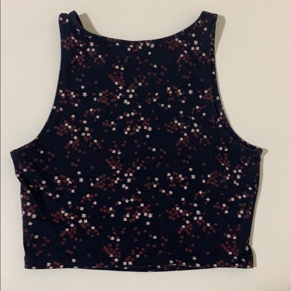 Aritzia Talula Crop Tank Top - Picture 2 of 2